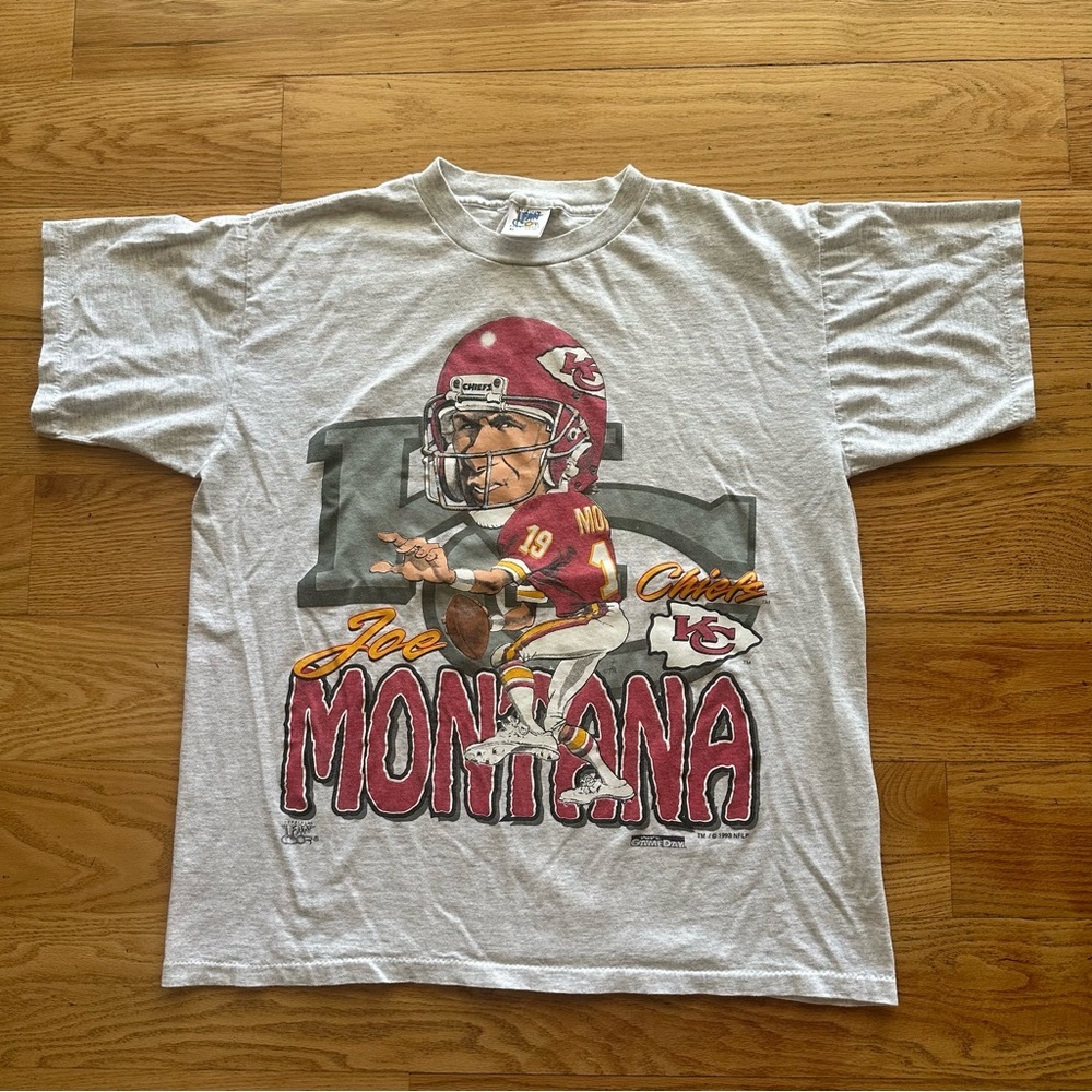 Vintage Joe Montana  Kansas City Chiefs Caricature 1993  Single Stitch Tshirt XL